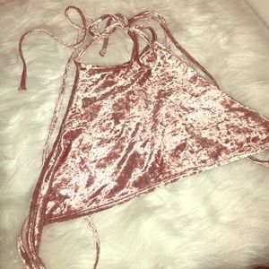 Halters velvet top